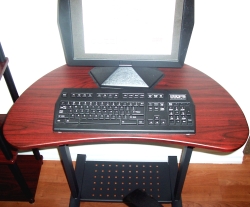 laptop desk lcd monitor 003